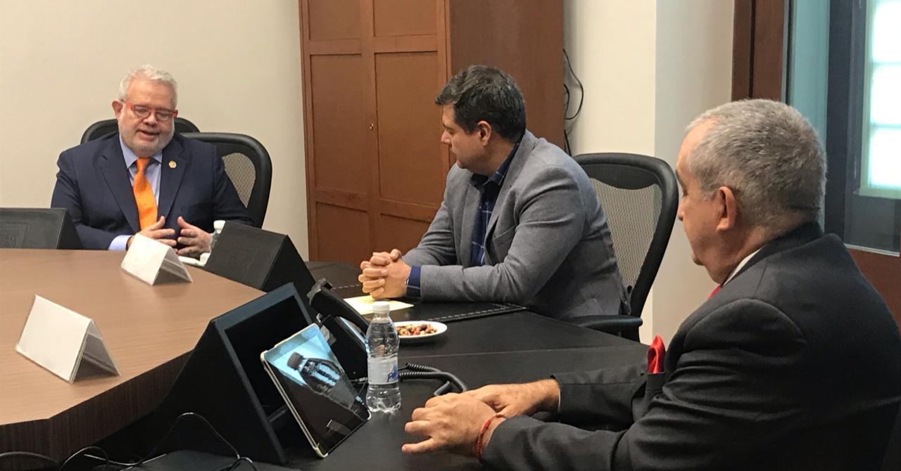 Entrega de Medalla de la Fundación ADM, IAP al Jefe de Gobierno