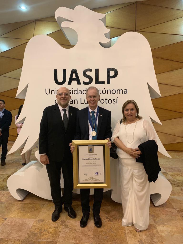 Doctorado Honoris Causa Dr. Adalberto Mosqueda