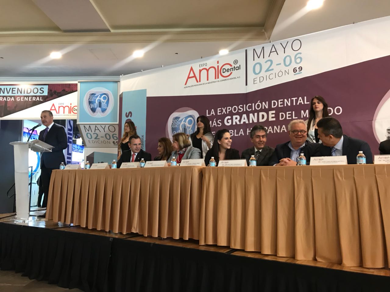 Inauguración 69 Expo Amic Dental