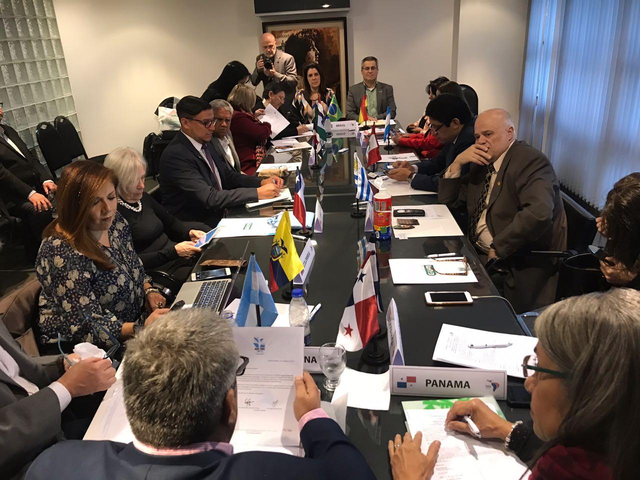 Asamblea General de la Federación Odontológica Latinoamericana en Buenos Aires