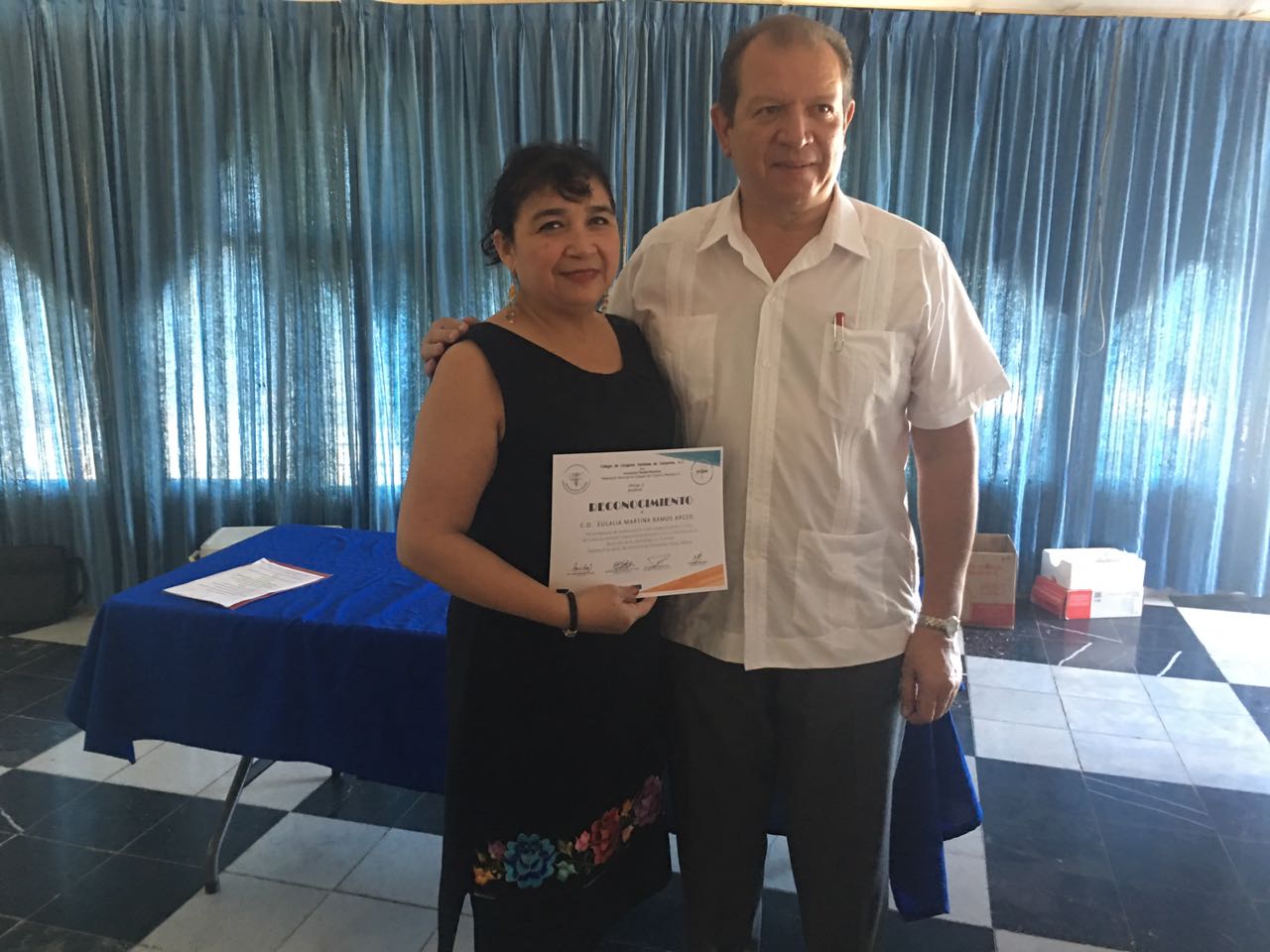 Entrega de Reconocimiento del Secretario de Salud