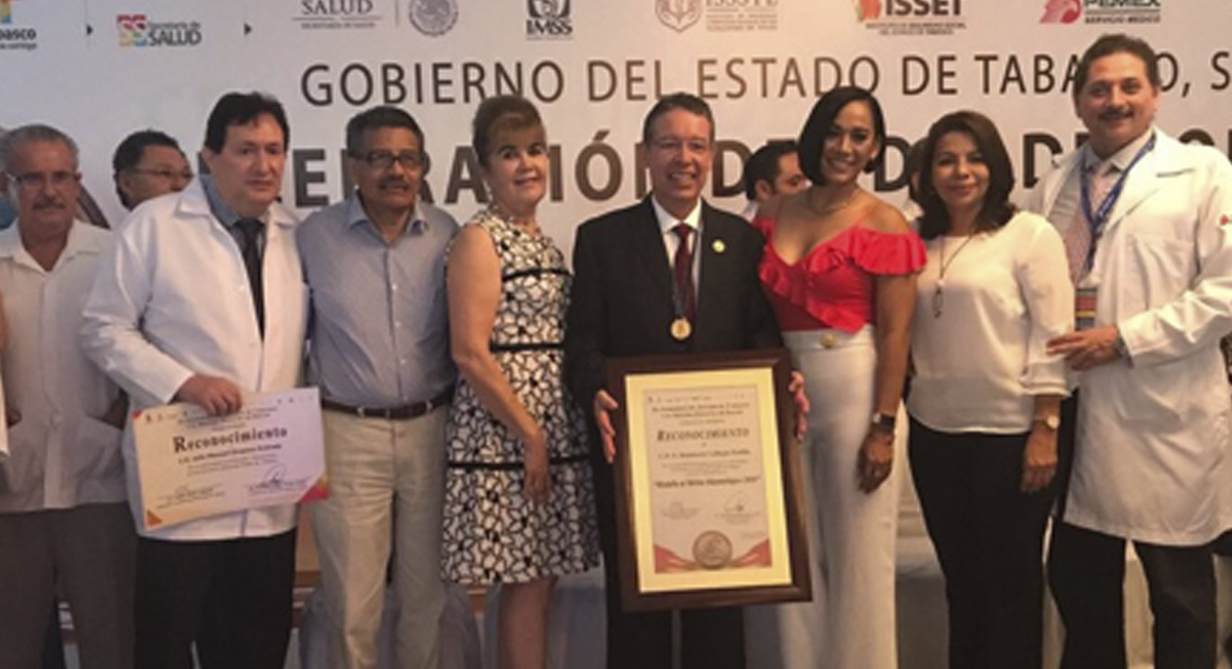 Medalla al Mérito Odontológico, Dr. Humberto Gallegos Padilla